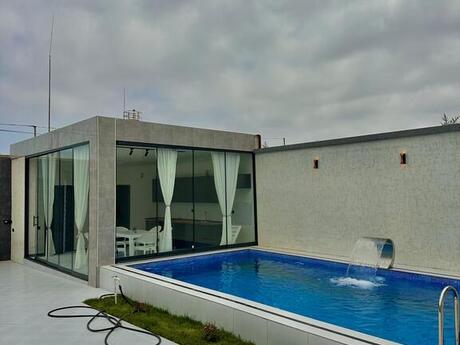 5 otaqlı həyət evi/bağ evi - Mərdəkan q. - 185 m²