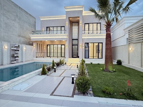 4 otaqlı həyət evi/bağ evi - Şüvəlan q. - 200 m²