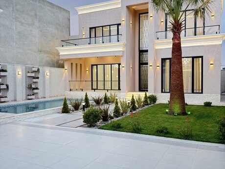 4 otaqlı həyət evi/bağ evi - Şüvəlan q. - 200 m²