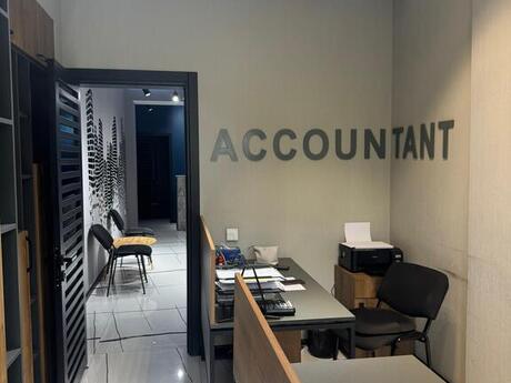 3 otaqlı ofis - 8 Noyabr m. - 110 m²