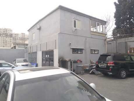Obyekt - İnşaatçılar m. - 700 m²