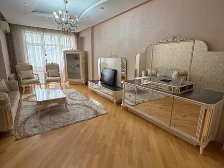 2-комн. новостройка - м. Нариман Нариманов - 91 м²