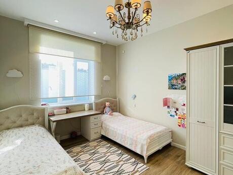 5 otaqlı həyət evi/bağ evi - Mərdəkan q. - 210 m²