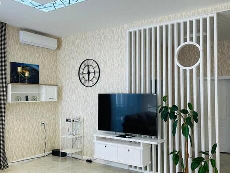 House with Garden, Villa For Rent