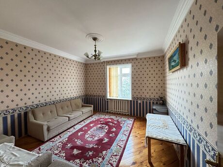 6 otaqlı həyət evi/bağ evi - Badamdar q. - 450 m²