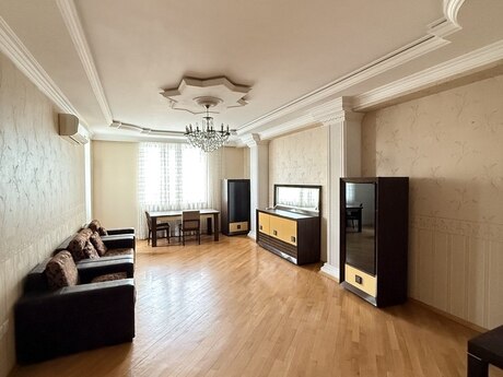 7 otaqlı yeni tikili - Gənclik m. - 310 m²