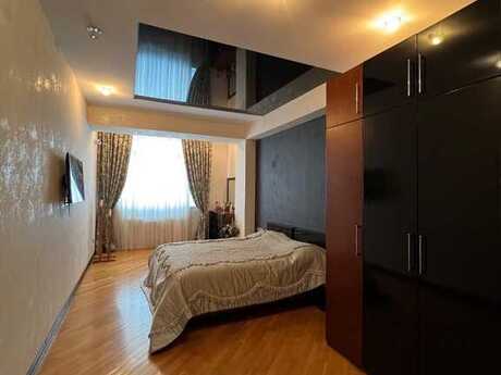 4 otaqlı yeni tikili - İnşaatçılar m. - 160 m²