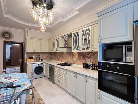 4 otaqlı mənzil, 203 m², Nizami: 530 000 ₼ 5