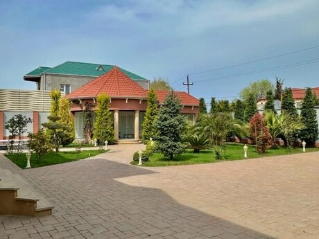 6 otaqlı həyət evi/bağ evi - Mərdəkan q. - 500 m²