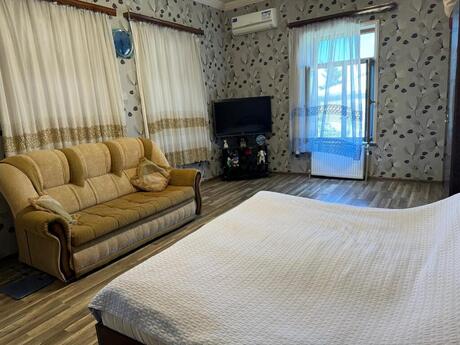 5 otaqlı həyət evi, 200 m², Zirə: 115 000 ₼ 4