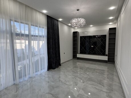 4 otaqlı həyət evi/bağ evi - Mərdəkan q. - 160 m²