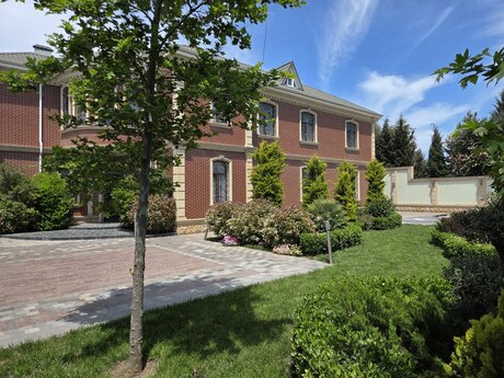 6 otaqlı həyət evi/bağ evi - Mərdəkan q. - 500 m²