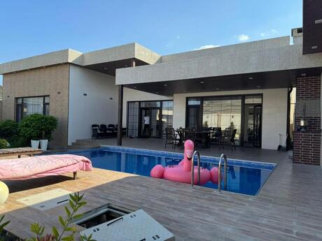 5 otaqlı həyət evi/bağ evi - Mərdəkan q. - 300 m²