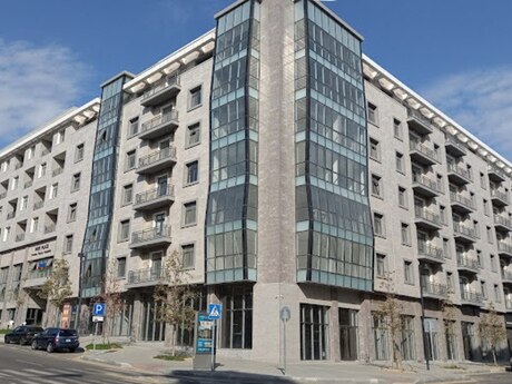 7 otaqlı ofis - Ağ şəhər q. - 290 m²