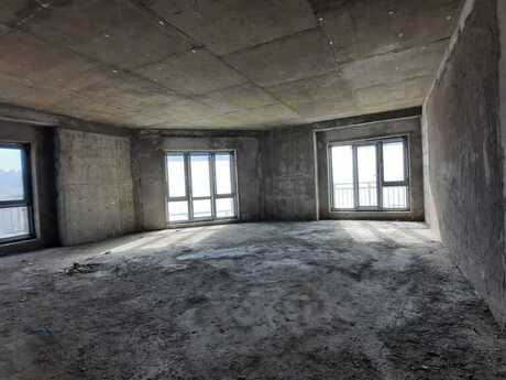 7 otaqlı ofis - Ağ şəhər q. - 290 m²