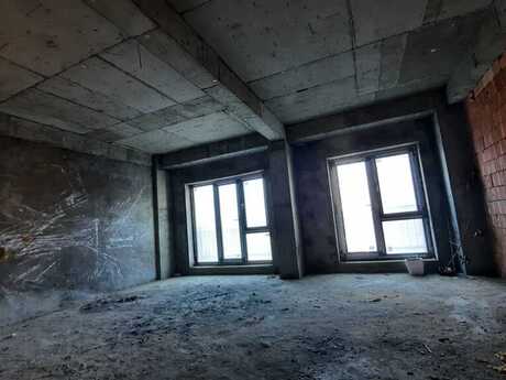 7 otaqlı ofis - Ağ şəhər q. - 290 m²