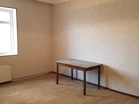 6 otaqlı həyət evi/bağ evi - Azadlıq Prospekti m. - 160 m²
