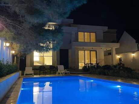 4 otaqlı həyət evi/bağ evi - Mərdəkan q. - 388 m²