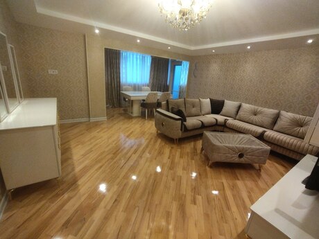 4-комнатная квартира, 185 м², Azadlıq Prospekti: 339 000 ₼ 4