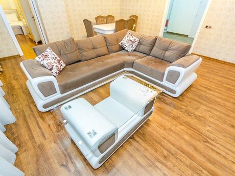 28 Mayda 3 otaqlı mənzil günlük kirayə verilir, 125 m², 85 AZN/gün, şəkil 5 / 12