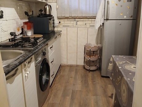 3 otaqlı həyət evi/bağ evi - Elmlər Akademiyası m. - 75 m²