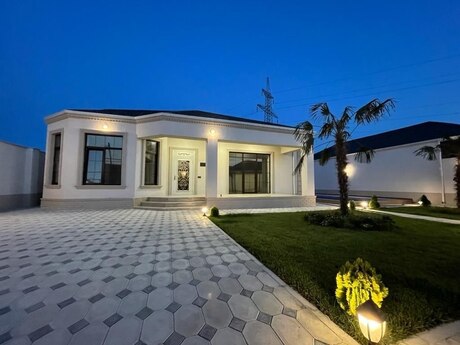 4 otaqlı həyət evi/bağ evi - Mərdəkan q. - 210 m²