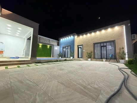 4 otaqlı həyət evi/bağ evi - Şüvəlan q. - 200 m²