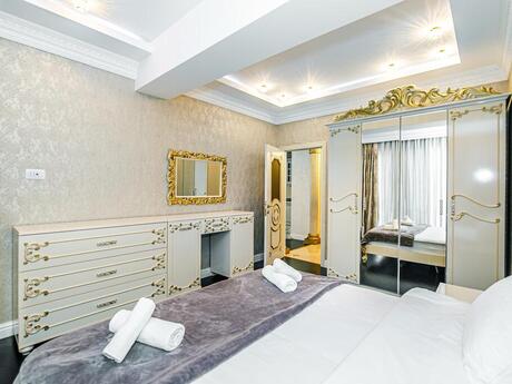Kirayə 3 otaqlı mənzil, 120 m², Şah İsmayıl Xətai: 80 ₼/ay 5
