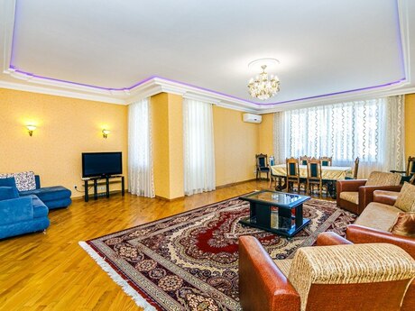 3 otaqlı yeni tikili - 28 May m. - 160 m²
