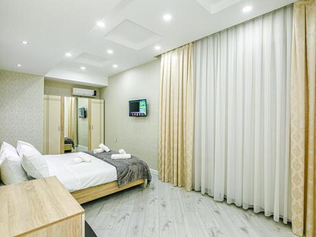 2-room apartment for rent, 130 m², Şah İsmayıl Xətai: 65 ₼/mo 3