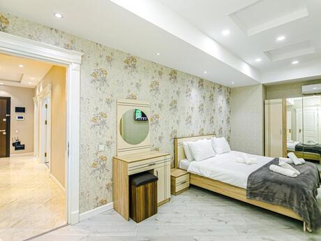 2-room apartment for rent, 130 m², Şah İsmayıl Xətai: 65 ₼/mo 5