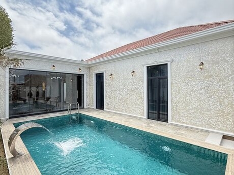 4 otaqlı həyət evi/bağ evi - Şüvəlan q. - 160 m²