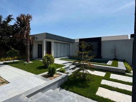 4 otaqlı həyət evi/bağ evi - Mərdəkan q. - 250 m²