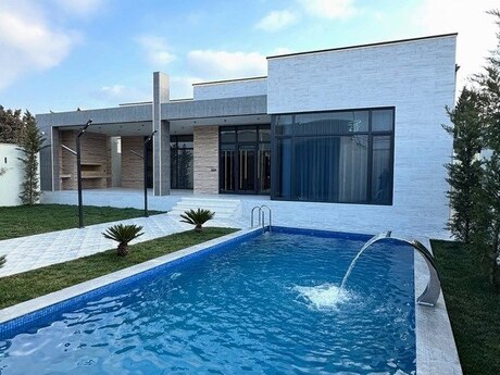 4 otaqlı həyət evi/bağ evi - Şüvəlan q. - 380 m²