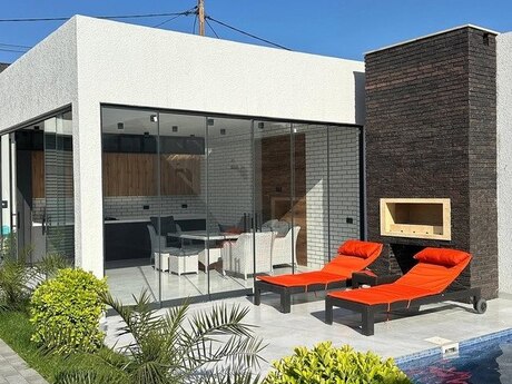 4 otaqlı həyət evi/bağ evi - Buzovna q. - 250 m²