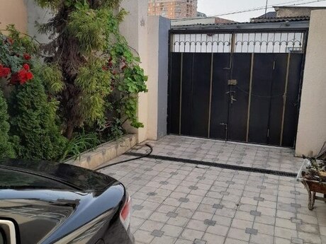 5 otaqlı həyət evi/bağ evi - 20 Yanvar m. - 200 m²