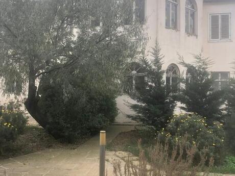 9-комн. дом/дача - пос. Мардакан - 340 м²