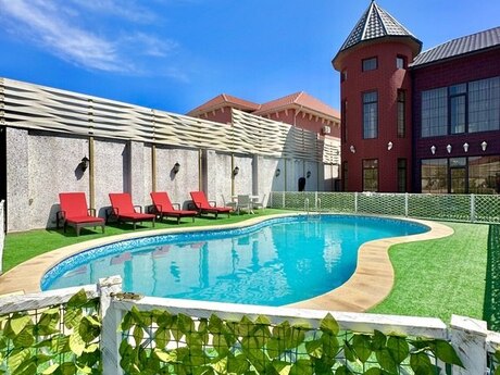 6 otaqlı həyət evi/bağ evi - Mərdəkan q. - 450 m²