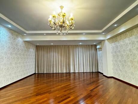 7 otaqlı yeni tikili - Nizami m. - 550 m²