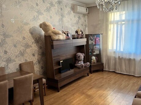 2-комнатная квартира, 77 м², Həzi Aslanov: 159 000 ₼ 2