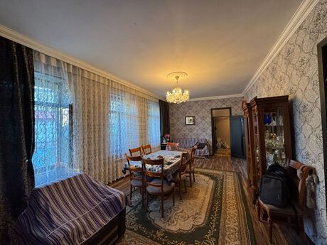 4 otaqlı həyət evi/bağ evi - Badamdar q. - 160 m²