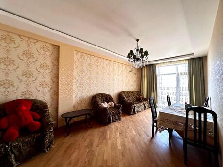 3-комн. новостройка - м. Кара Караев - 135 м²