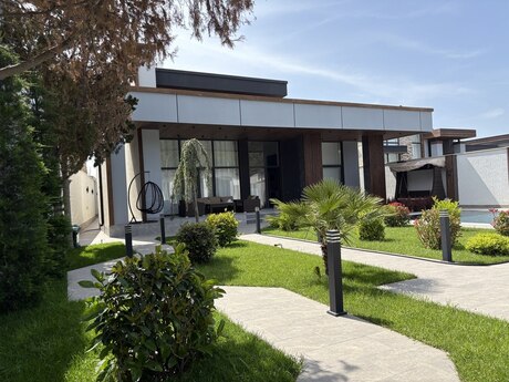 5 otaqlı həyət evi/bağ evi - Mərdəkan q. - 320 m²