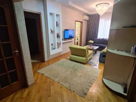 4 otaqlı köhnə tikili - Yeni Günəşli q. - 105 m²