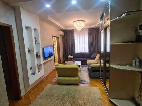 4 otaqlı köhnə tikili - Yeni Günəşli q. - 105 m²