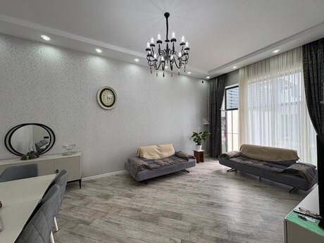 4 otaqlı həyət evi/bağ evi - Mərdəkan q. - 190 m²