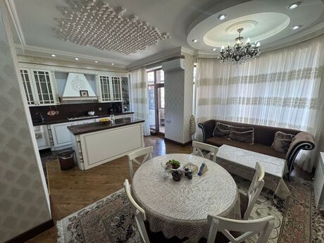 4 otaqlı yeni tikili - Şah İsmayıl Xətai m. - 225 m²