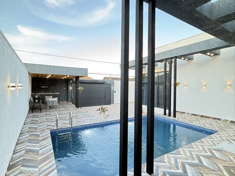 4 otaqlı həyət evi/bağ evi - Mərdəkan q. - 145 m²