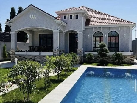 4 otaqlı həyət evi/bağ evi - Mərdəkan q. - 210 m²