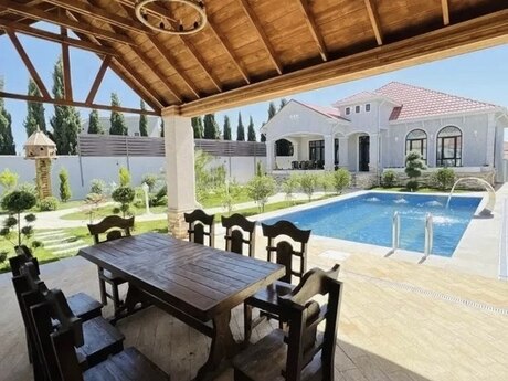 4 otaqlı həyət evi/bağ evi - Mərdəkan q. - 210 m²